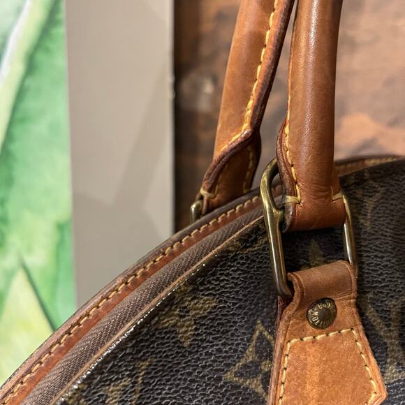 LOUIS VUITTON Ellipse MM Monogram Canvas Top Handle Bag - Picture 13 of 16
